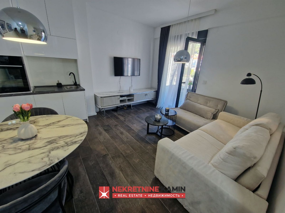 Moderno opremljena garsonjera 26m2 u novogradnji, Zaobilaznica, Budva